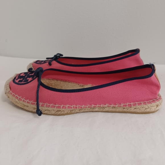Tory Burch Espadrilles Flats  pink blue  size 7 logo